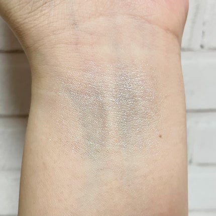 スターダストダイヤモンドハイライトパウダー/PERFECT DIARY/パウダーハイライトを使ったクチコミ(3枚目)