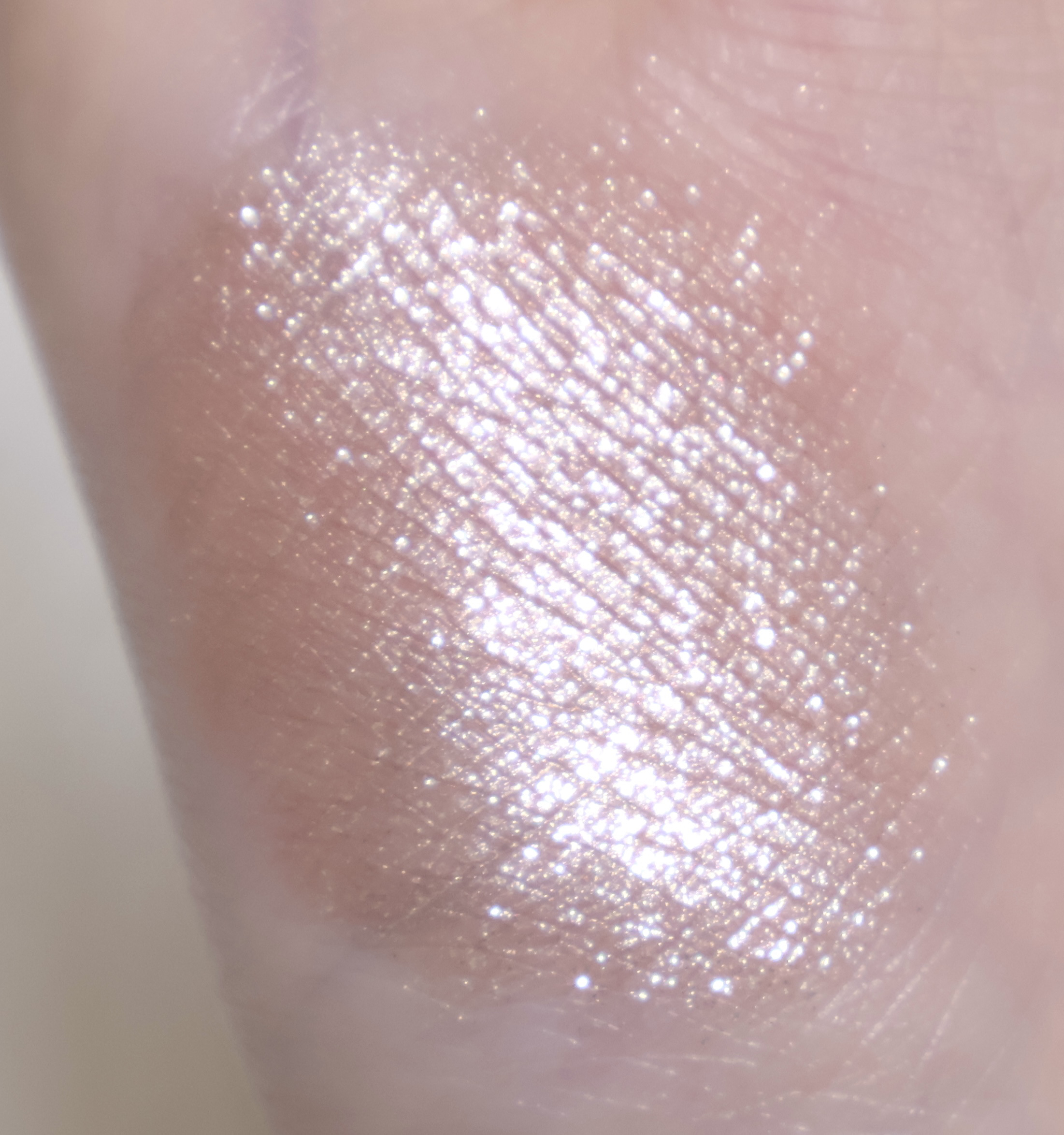 フーミー シングルラメシャドウ/WHOMEE/単色アイシャドウを使ったクチコミ（1枚目）