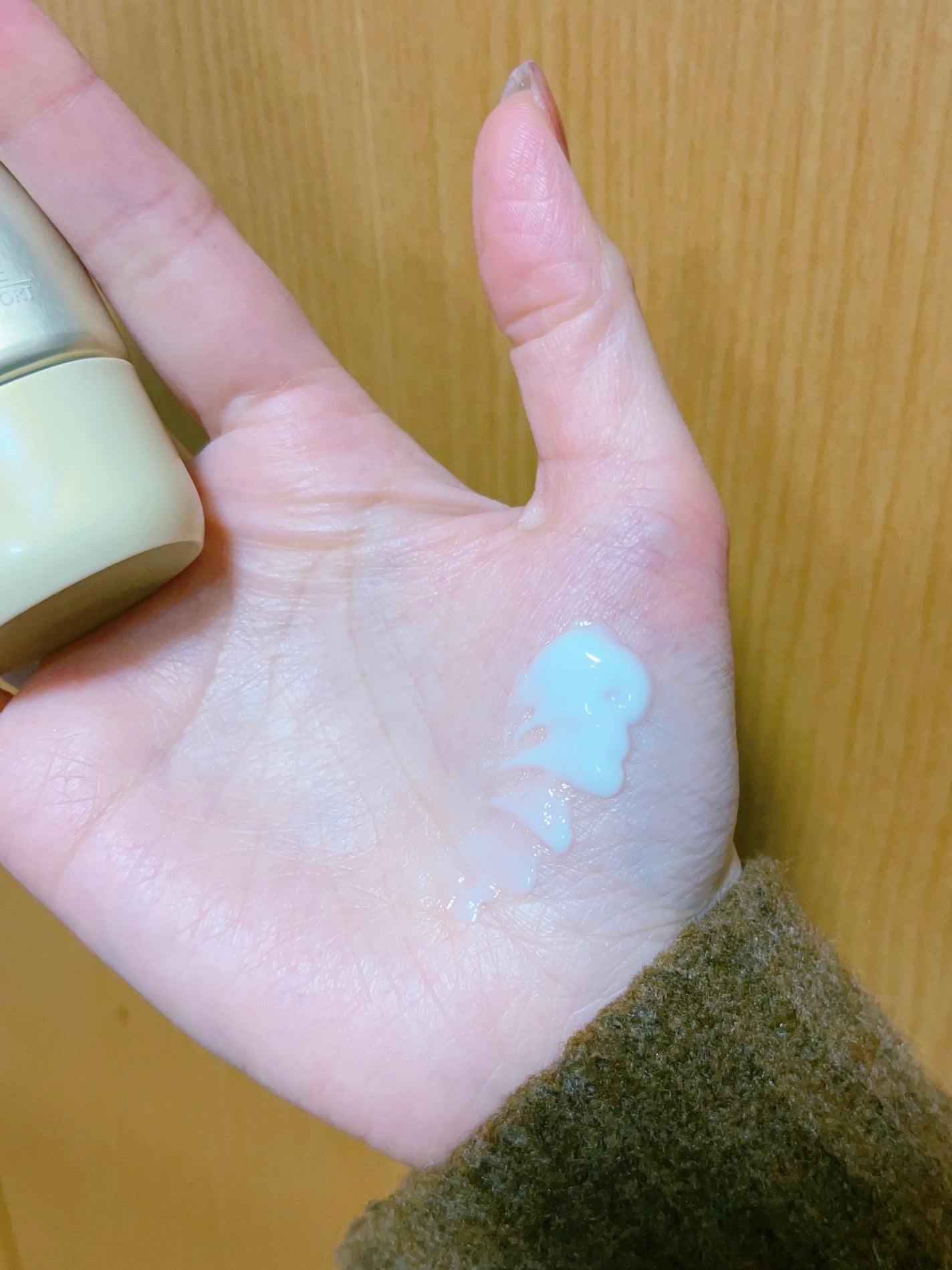 コエンリッチ 薬用エクストラガード ハンドクリーム【医薬部外品】/コエンリッチQ10/ハンドクリームを使ったクチコミ(2枚目)