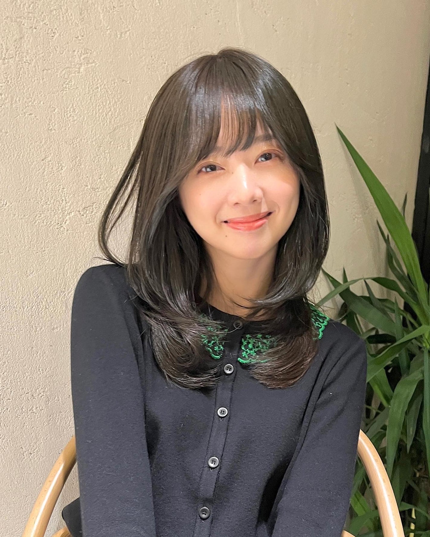 HARUNA on LIPS 「お洒落に落ち着いたカラーの#オリーブブラウンといっしょに、柔ら..」(2枚目)