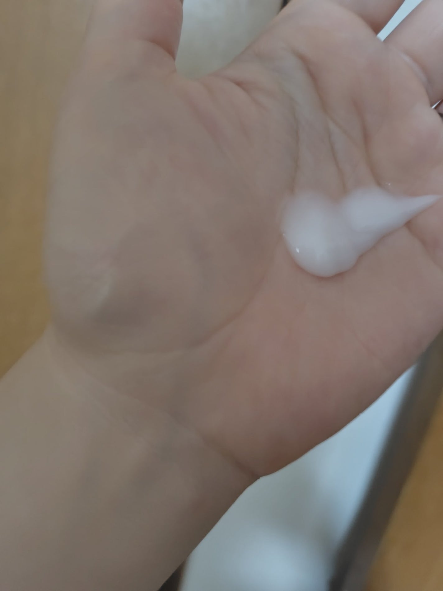 エッセンスインヘアミルク/オルビス/ヘアミルクを使ったクチコミ(2枚目)