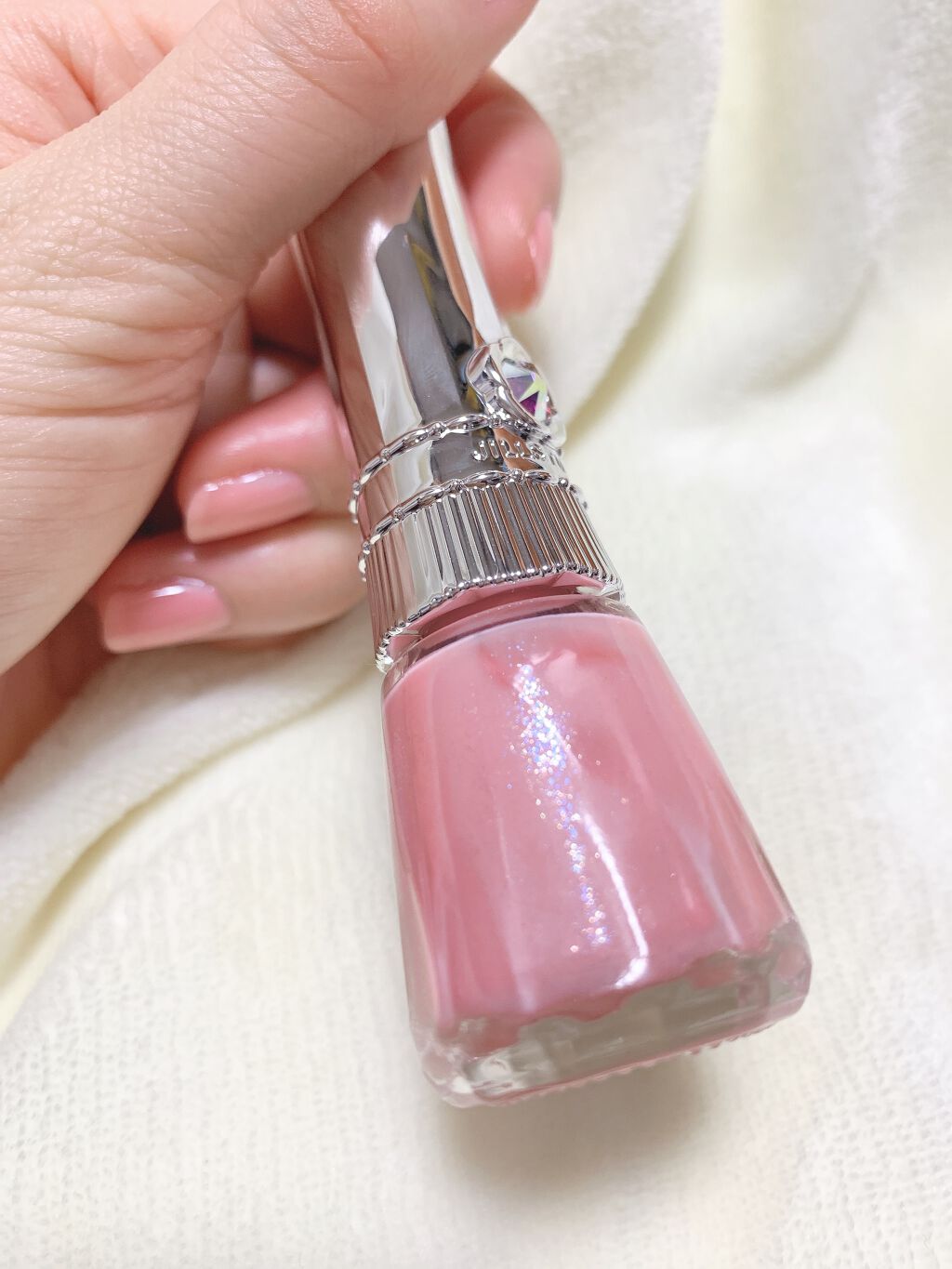 ネイルラッカー ダズリングビジュー 302 embroidery lace/JILL STUART/マニキュアを使ったクチコミ（2枚目）