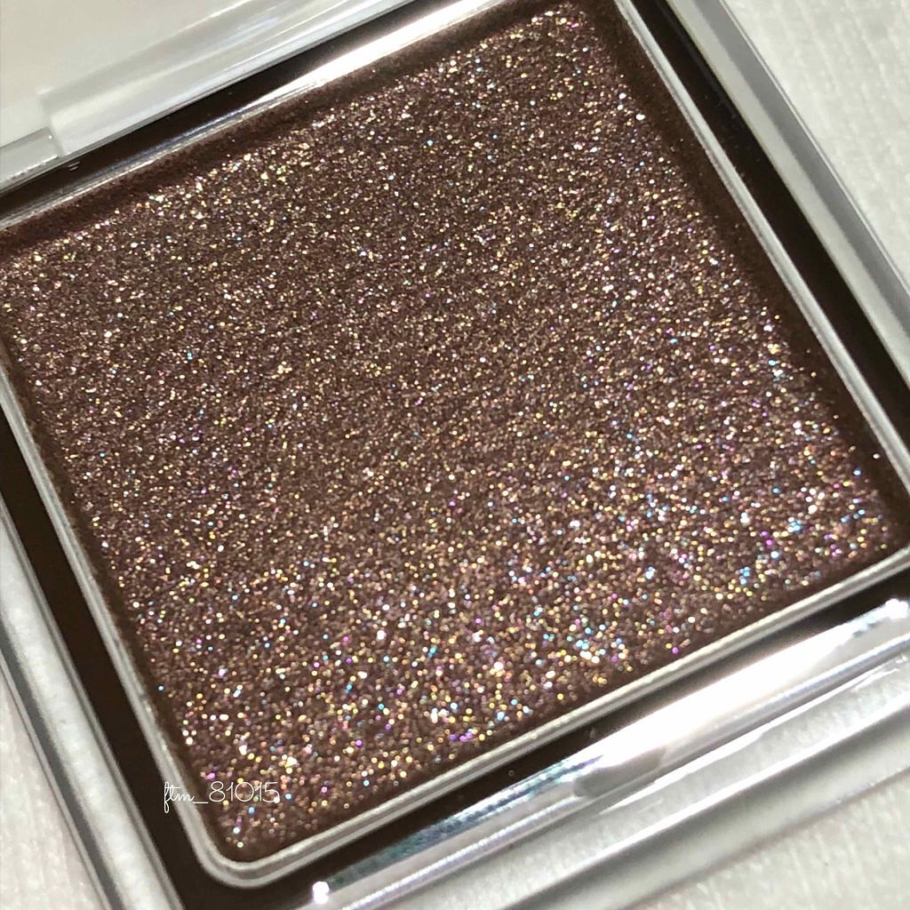 インジーニアス パウダーアイズ N/RMK/単色アイシャドウを使ったクチコミ(2枚目)