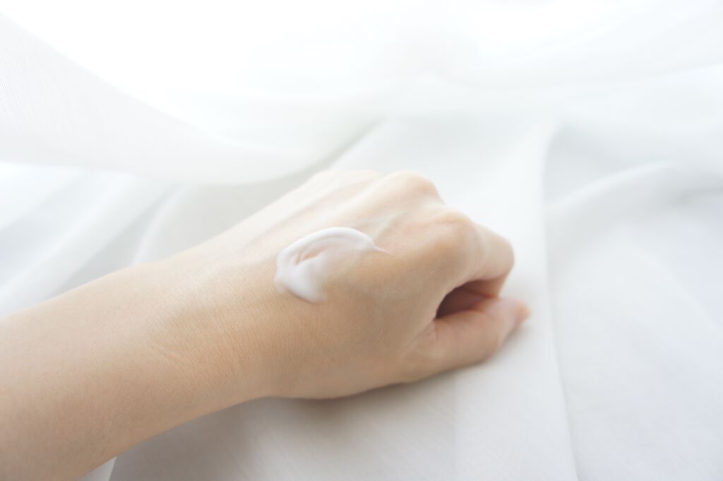 サエル ホワイトニング エッセンス コンセントレート/DECENCIA/美容液を使ったクチコミ(4枚目)