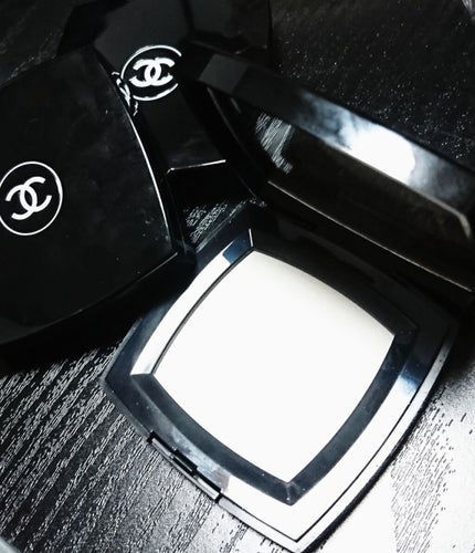 プードゥル ルミエール グラッセ/CHANEL/プレストパウダーを使ったクチコミ(1枚目)