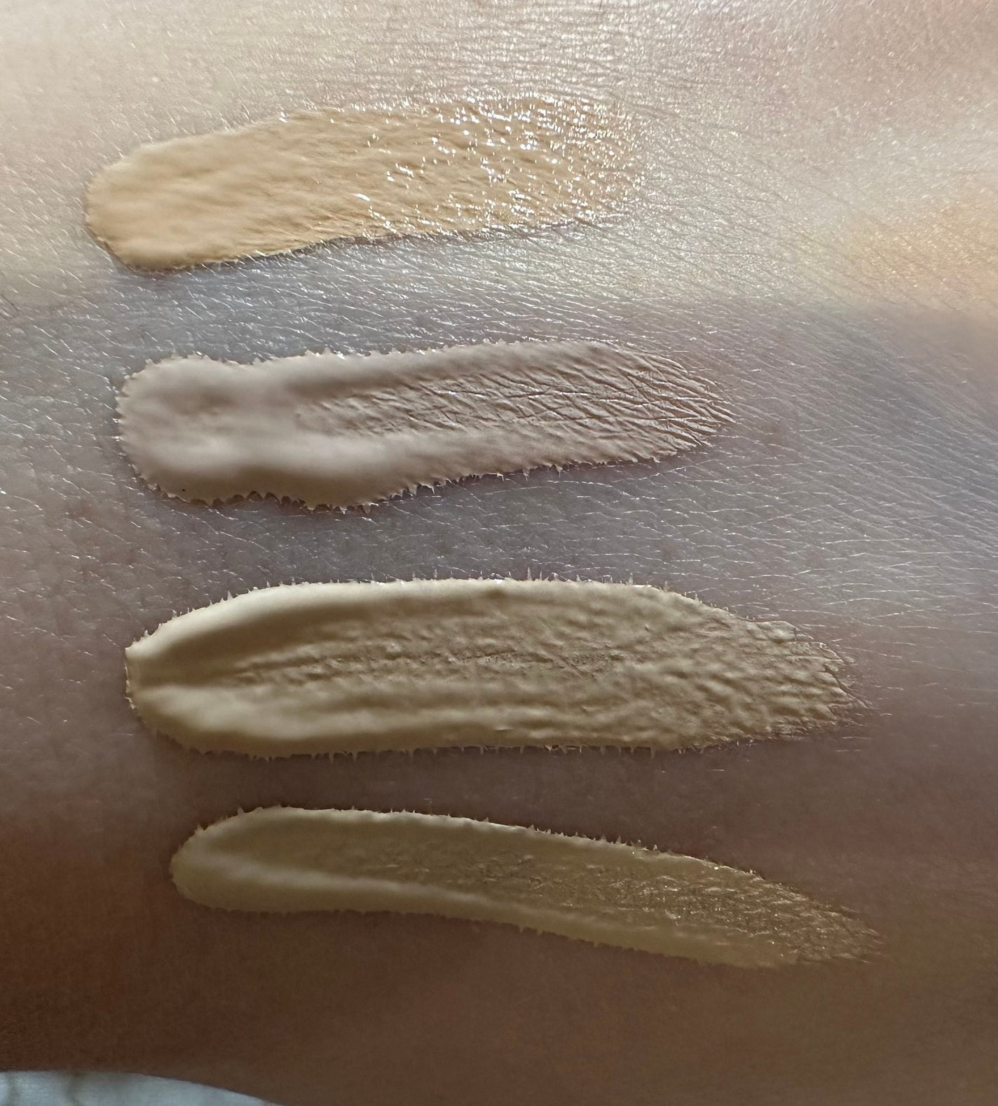 リアル フローレス ウェイトレス パーフェクティング コンシーラー/ローラ メルシエ/リキッドコンシーラーを使ったクチコミ(5枚目)