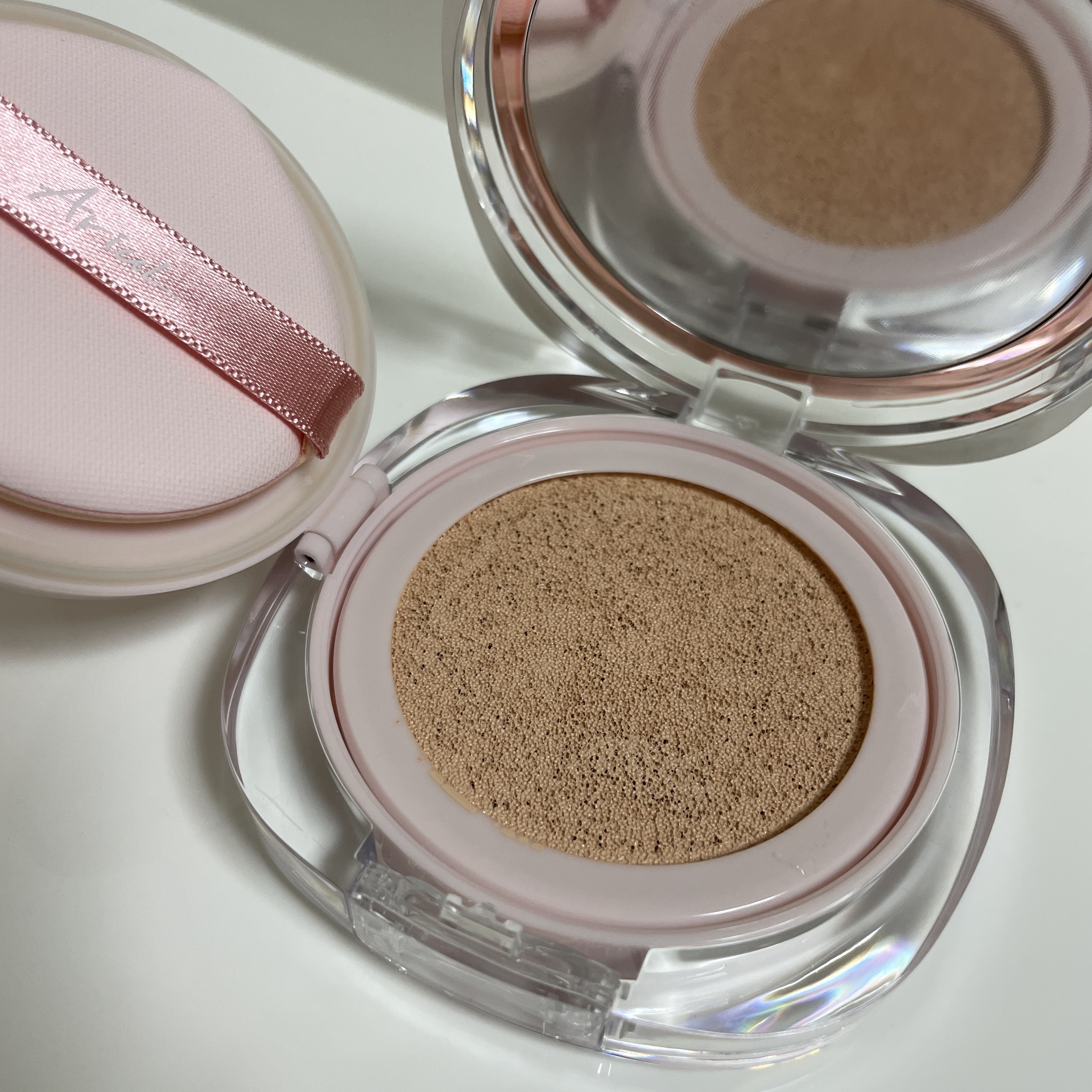 アリウル インクフェザーカバーラスティングクッション/Ariul/クッションファンデーションを使ったクチコミ（2枚目）