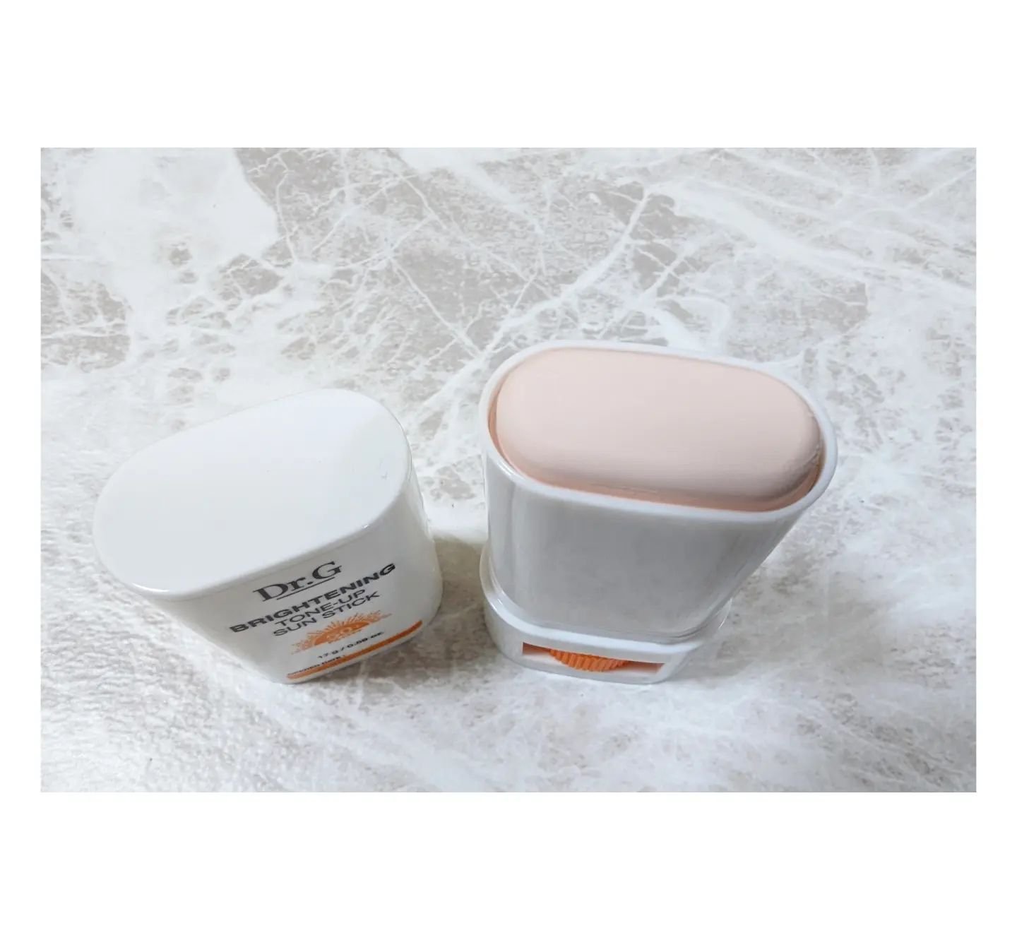 ブライトニングアップサンスティック SPF50+ PA++++/Dr.G/日焼け止めスティックを使ったクチコミ（2枚目）