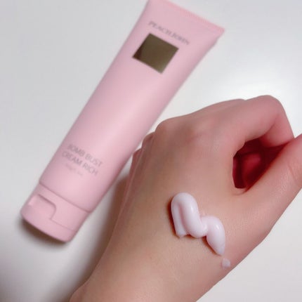 ボムバストクリーム リッチ/PEACH JOHN/バスト・ヒップケアを使ったクチコミ(2枚目)