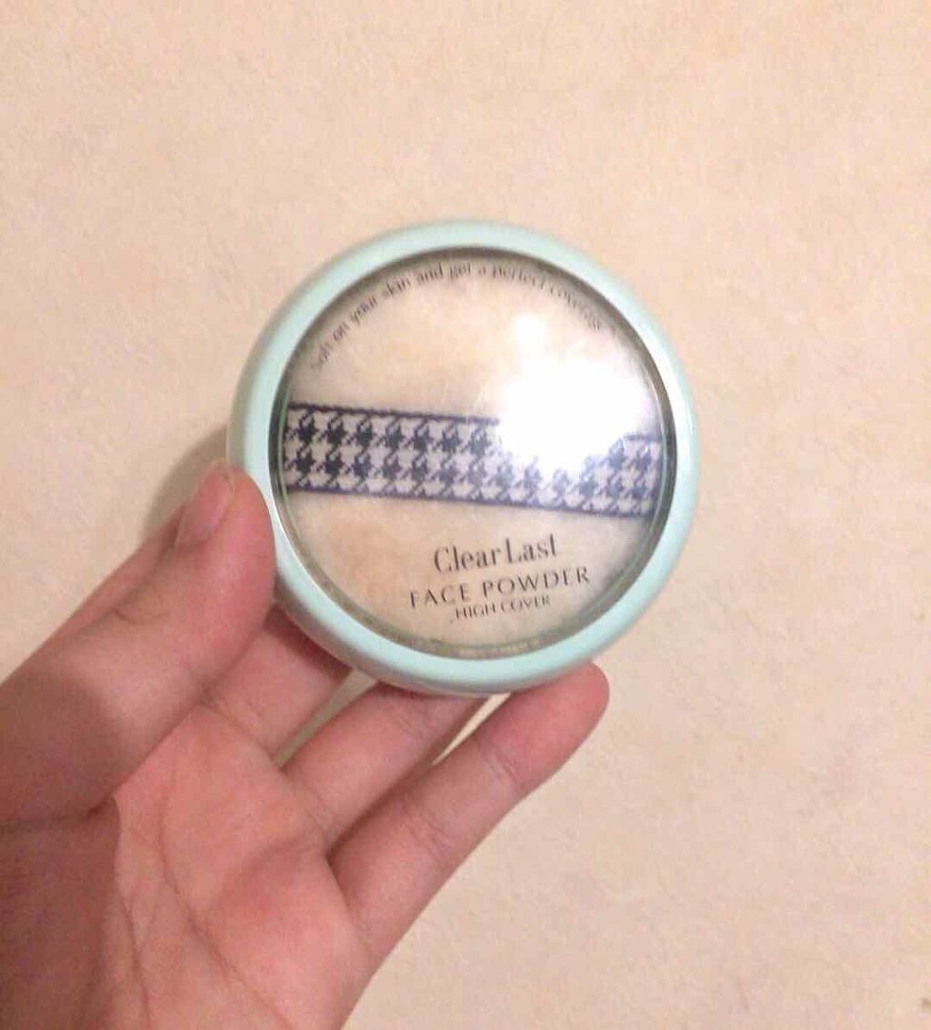 フェイスパウダー ハイカバー 白肌オークル/クリアラスト/プレストパウダーを使ったクチコミ(2枚目)
