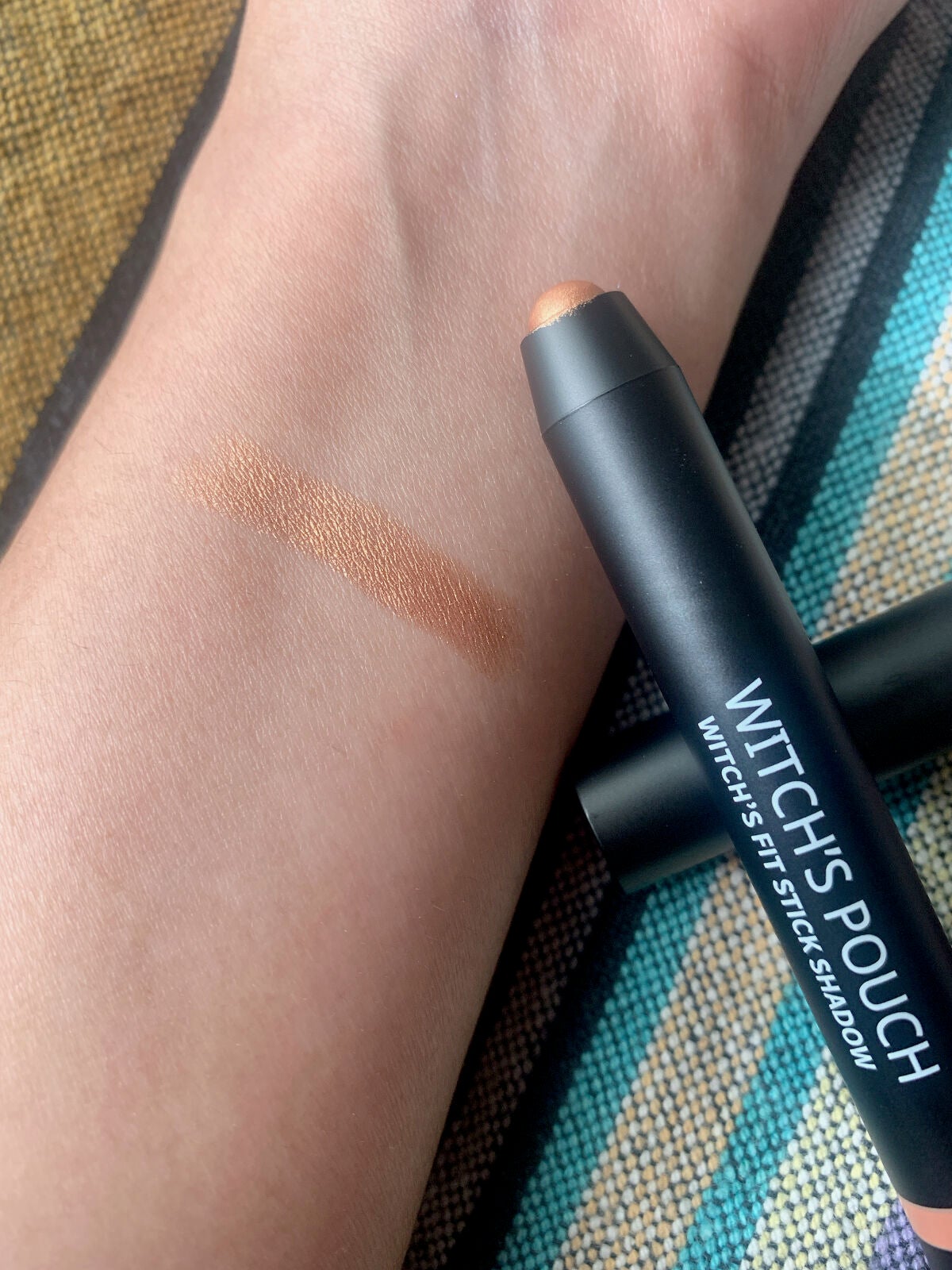 ウィッチズ フィットスティックシャドウ/Witch's Pouch/スティックアイシャドウを使ったクチコミ(2枚目)