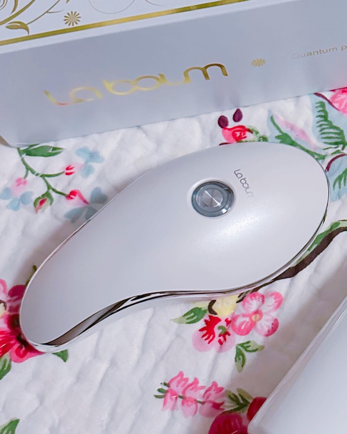 CHÏZU on LIPS 「おうちエステ❤️IKKOさん初プロデュース✨美顔器MEラボン1..」(3枚目)