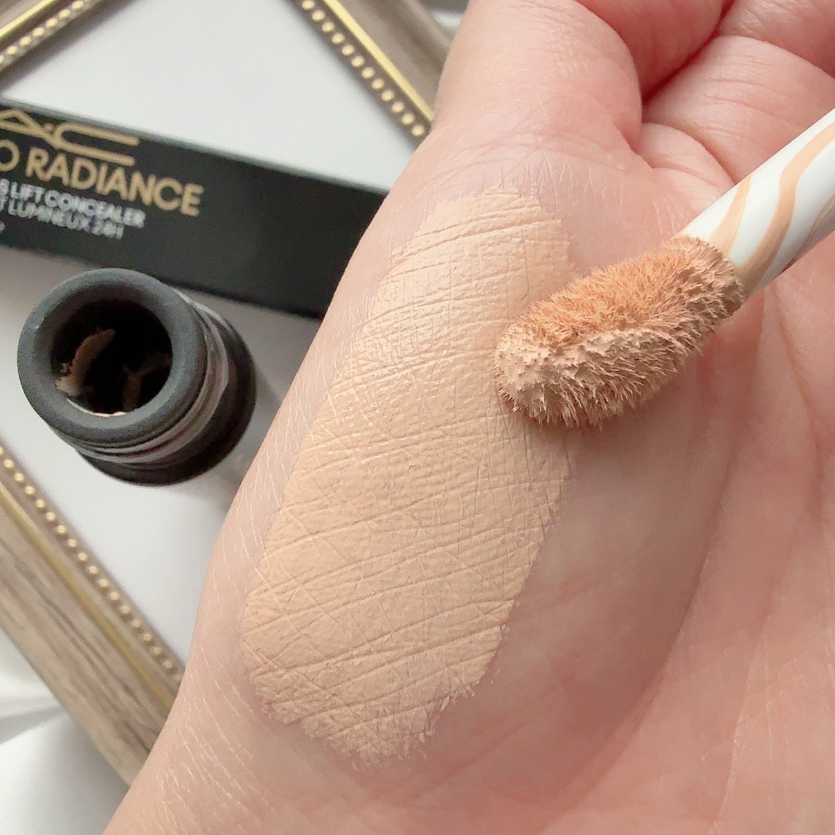 スタジオ ラディアンス 24 ルミナス コンシーラー/M・A・C/リキッドコンシーラーを使ったクチコミ(3枚目)