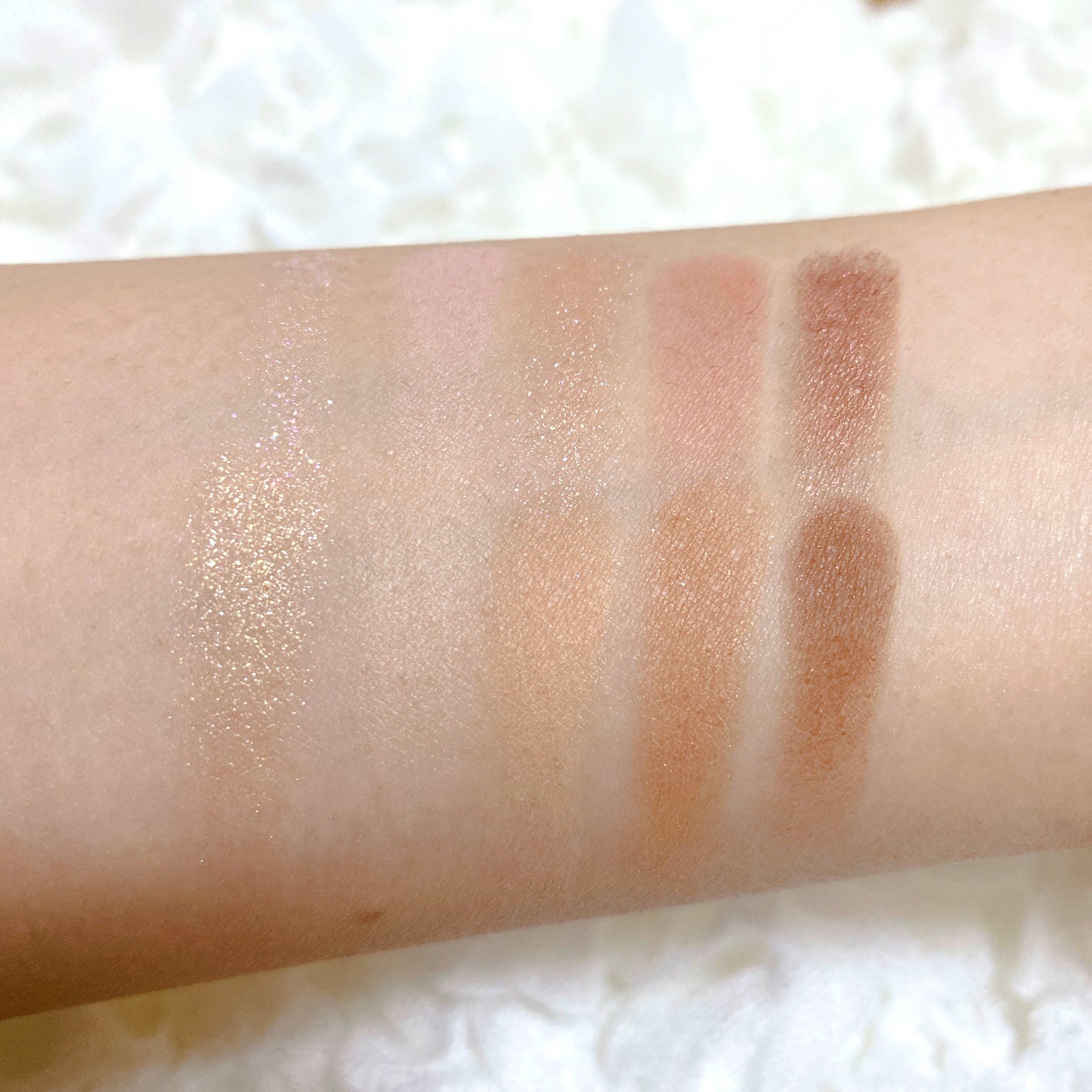 シーズナルブレンディングアイシャドウパレット/Peach C/アイシャドウパレットを使ったクチコミ(3枚目)