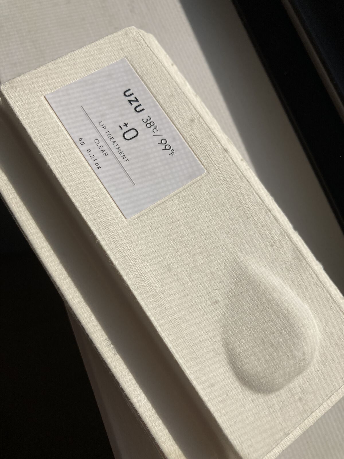 38°C / 99°F リップトリートメント (リップ美容液)/UZU BY FLOWFUSHI/リップケアを使ったクチコミ（2枚目）