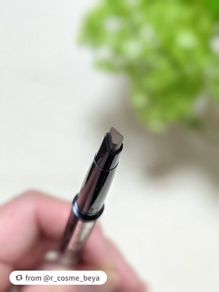 ファッションブロウ パウダーインペンシル N/MAYBELLINE NEW YORK/アイブロウペンシルを使ったクチコミ(2枚目)