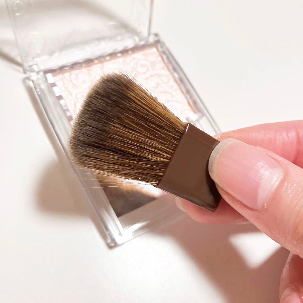 パールグロウハイライト/CEZANNE/パウダーハイライトを使ったクチコミ(4枚目)