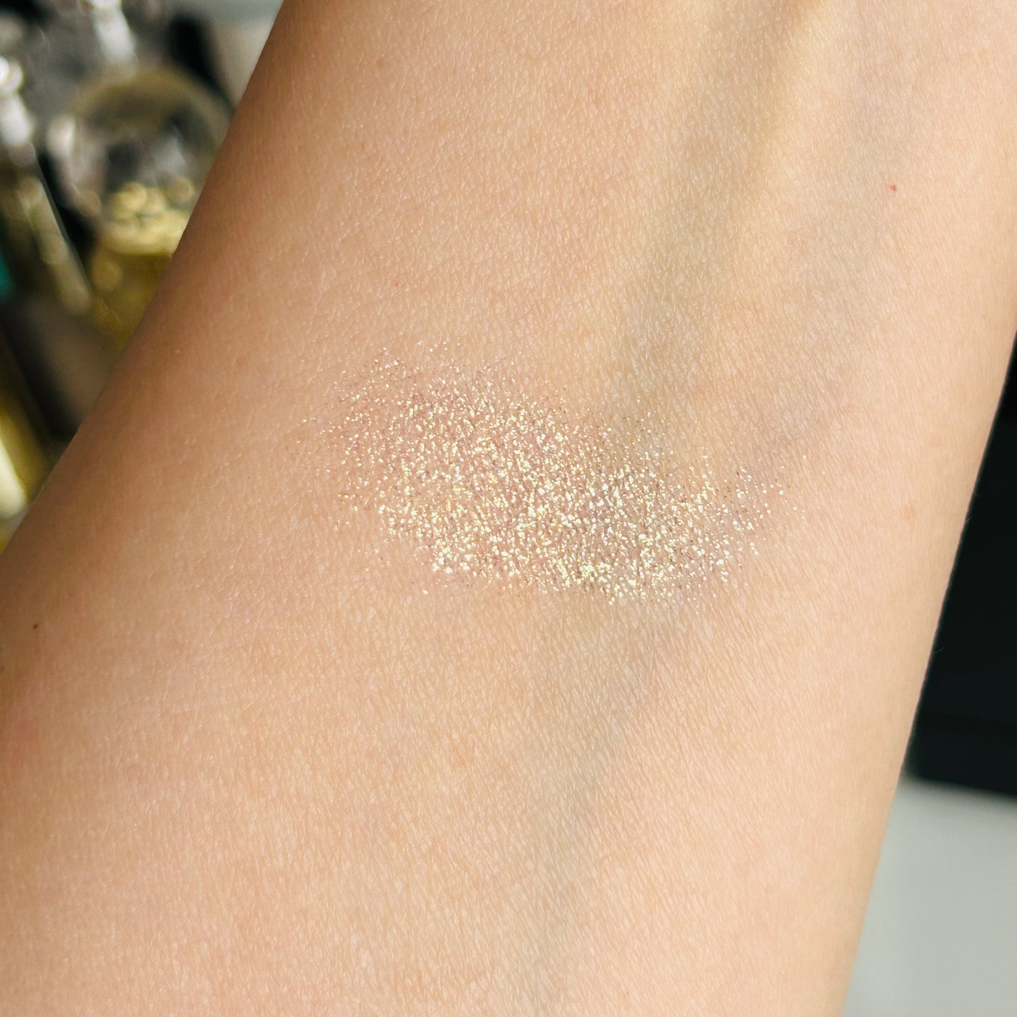 エレガンス ラズル スターアイカラー/エレガンス ラズル /単色アイシャドウを使ったクチコミ(5枚目)