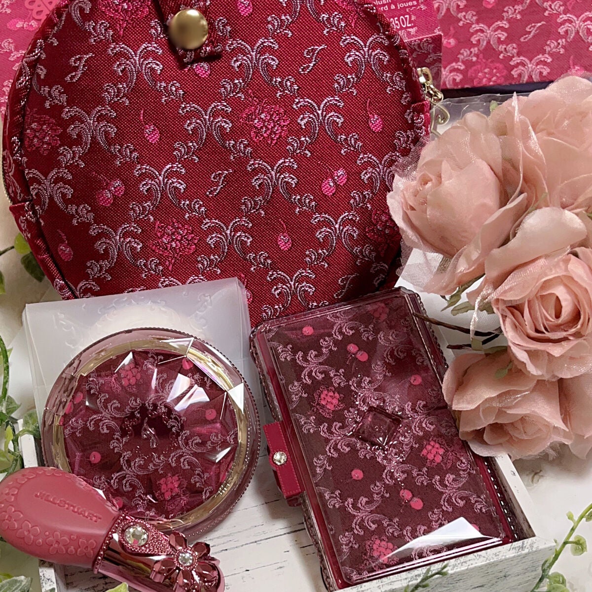 ジルスチュアート ミッドナイトチェリー コレクション/JILL STUART/メイクアップキットを使ったクチコミ(2枚目)