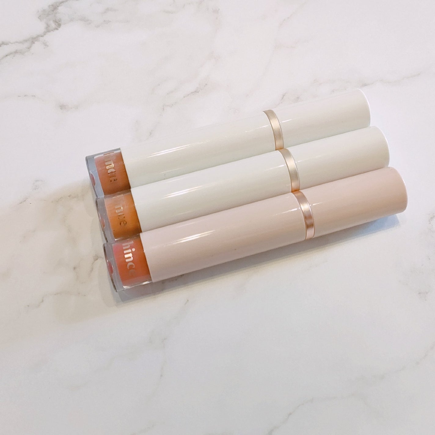 ムードインハンサーウォーターリキッドグロウ/hince/口紅を使ったクチコミ(2枚目)