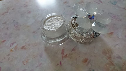 ジルスチュアート クリスタルブルーム ジェリービジュー 03 Snow/JILL STUART/ジェル・クリームアイシャドウを使ったクチコミ(1枚目)