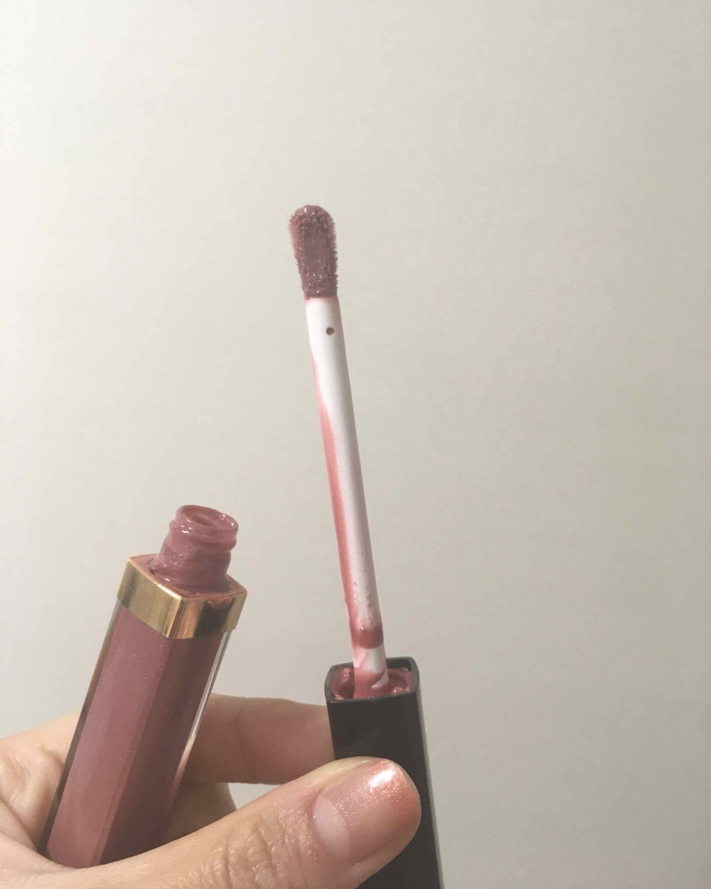 ルージュ ココ グロス/CHANEL/リップグロスを使ったクチコミ（2枚目）