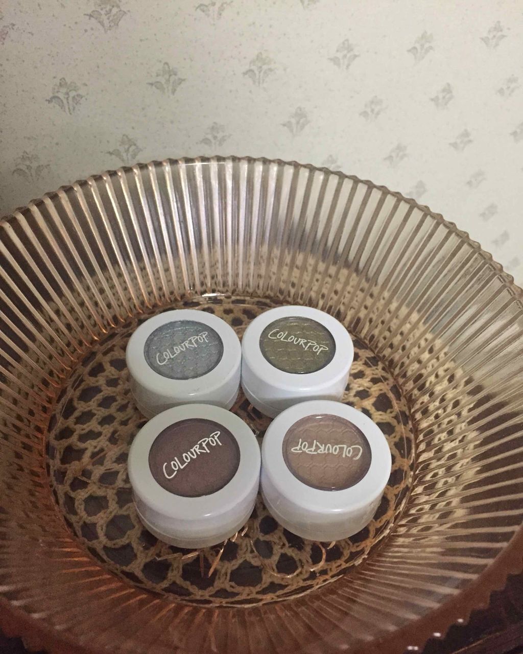 Super Shock Shadow/ColourPop/単色アイシャドウを使ったクチコミ(1枚目)