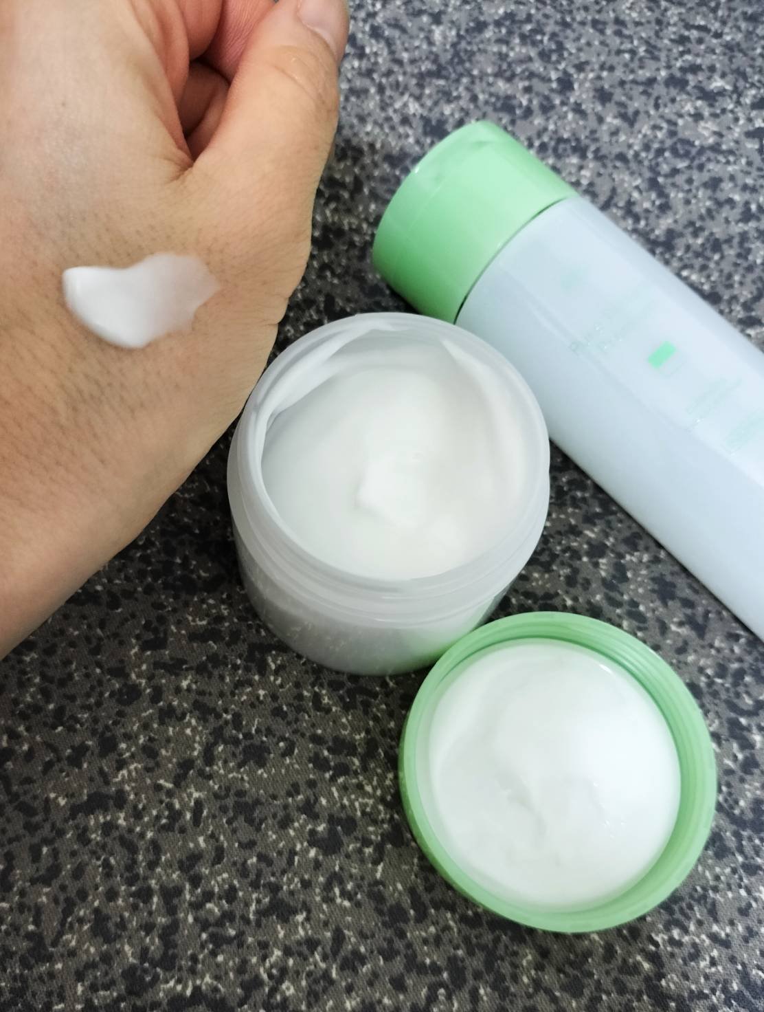 ピュア ナチュラル プレミアム バランシング クリームエッセンス /pdc/フェイスクリームを使ったクチコミ（3枚目）