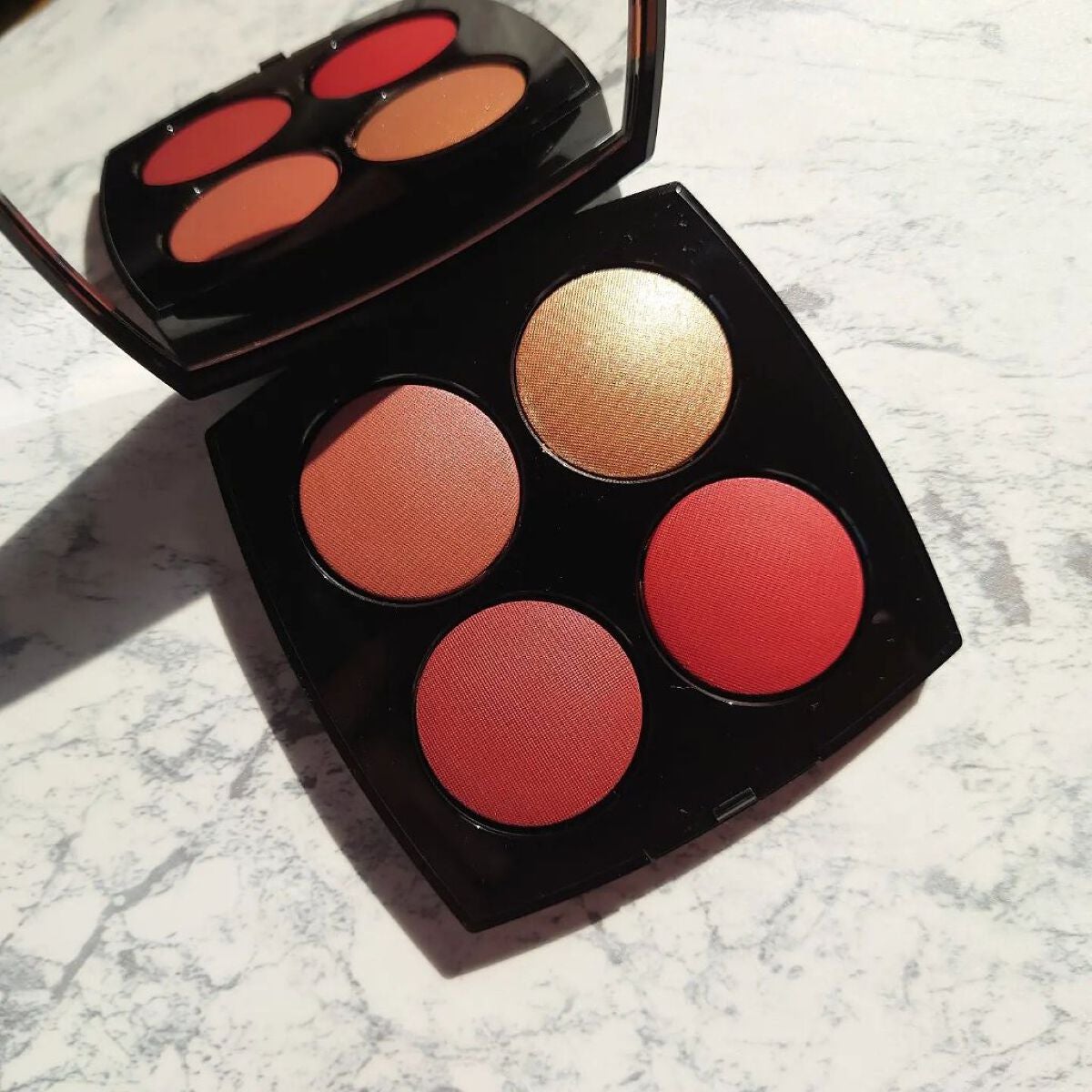 レ キャトル ルージュ ユー エ ジュ /CHANEL/アイシャドウパレットを使ったクチコミ(3枚目)