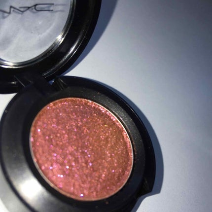 ダズルシャドウ/M・A・C/単色アイシャドウを使ったクチコミ(1枚目)