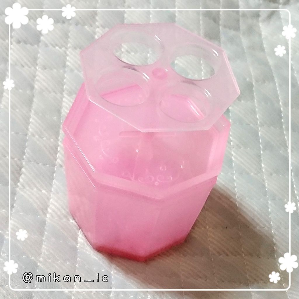 メイクブラシ専用クリーナー/DAISO/その他化粧小物を使ったクチコミ(3枚目)