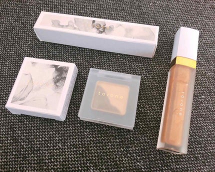 トーン ペタル アイシャドウ 26:ゴールドアッシュ/to/one/アイシャドウパレットの画像