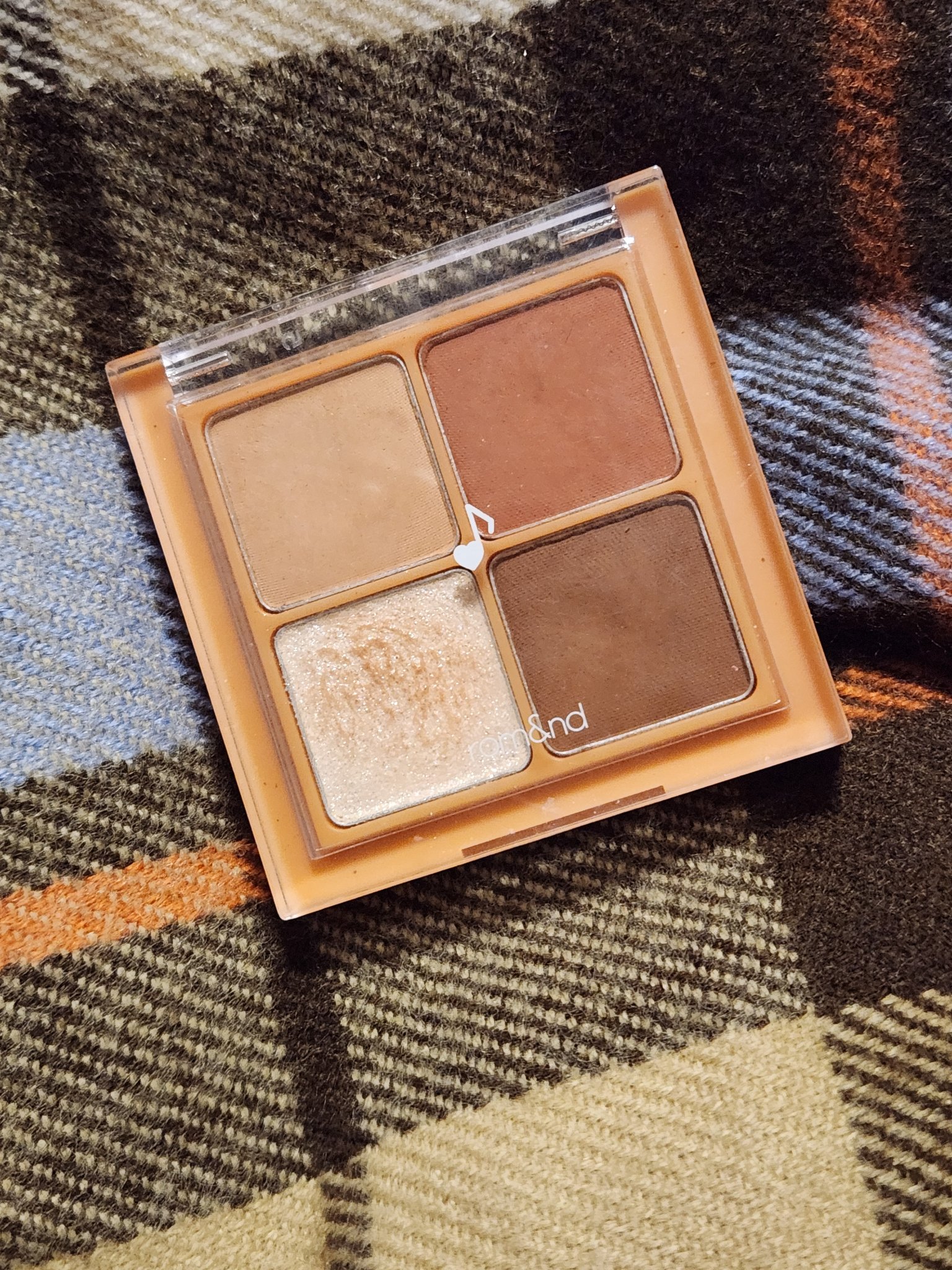 ベターザンアイズ ミュージックシリーズ #M01 ドライアップルブロッサム/rom&nd/アイシャドウパレットを使ったクチコミ（2枚目）