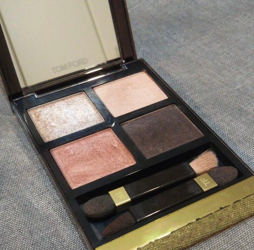 アイ カラー クォード/TOM FORD BEAUTY/アイシャドウパレットを使ったクチコミ(3枚目)
