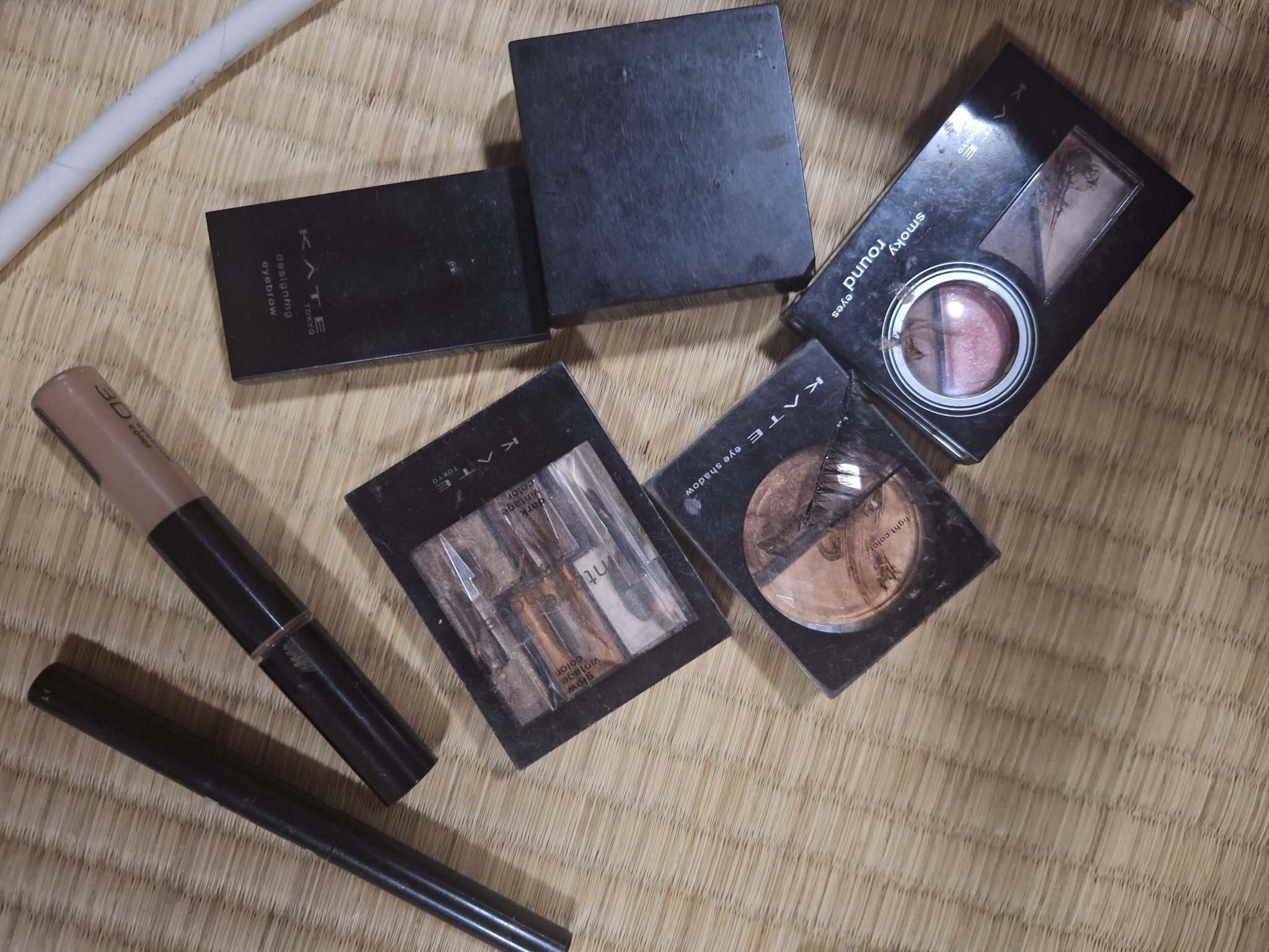 ケイト デザイニングアイブロウ3D/KATE/パウダーアイブロウを使ったクチコミ（2枚目）