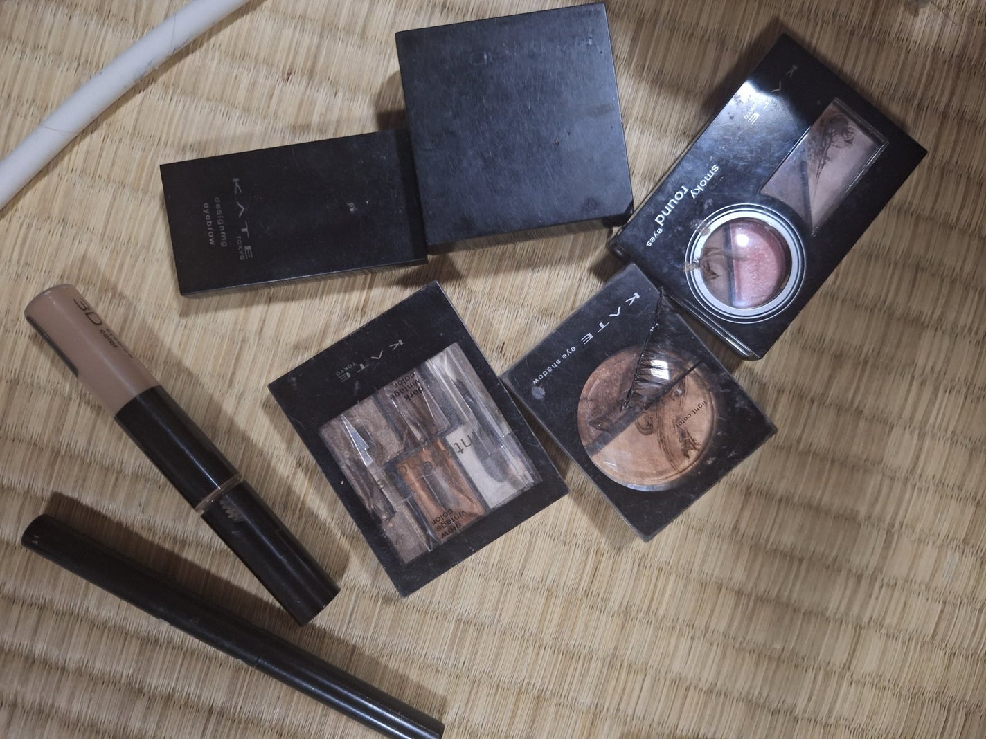 ケイト デザイニングアイブロウ3D/KATE/パウダーアイブロウを使ったクチコミ(2枚目)