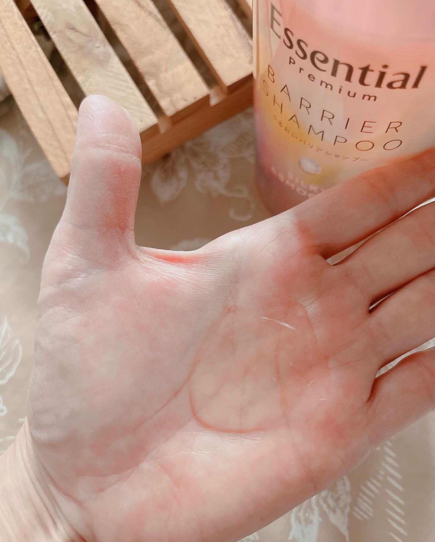 cherry on LIPS 「#PR#花王@コスメべスコスを受賞※したエッセンシャルバリアシ..」(2枚目)