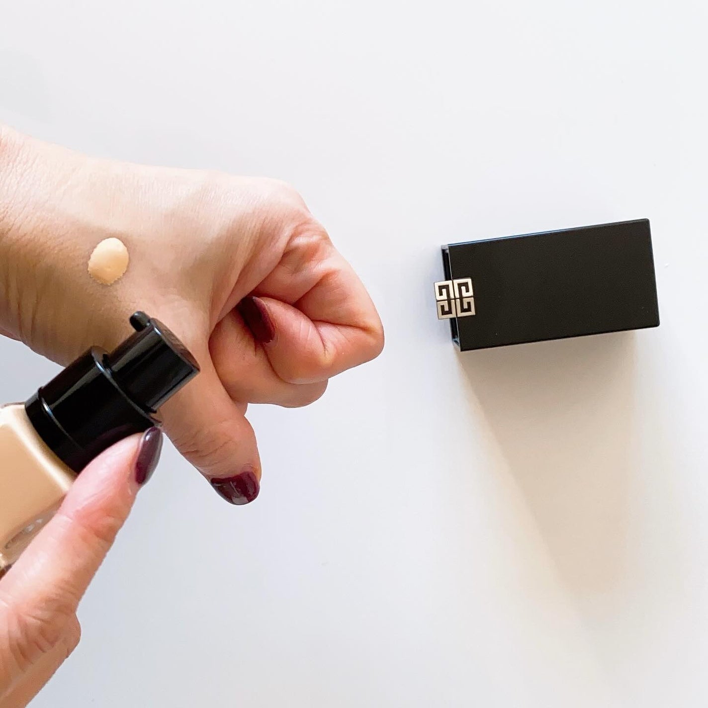 プリズム・リーブル・グロウ・セラム・ ファンデーション/GIVENCHY/リキッドファンデーションを使ったクチコミ(2枚目)