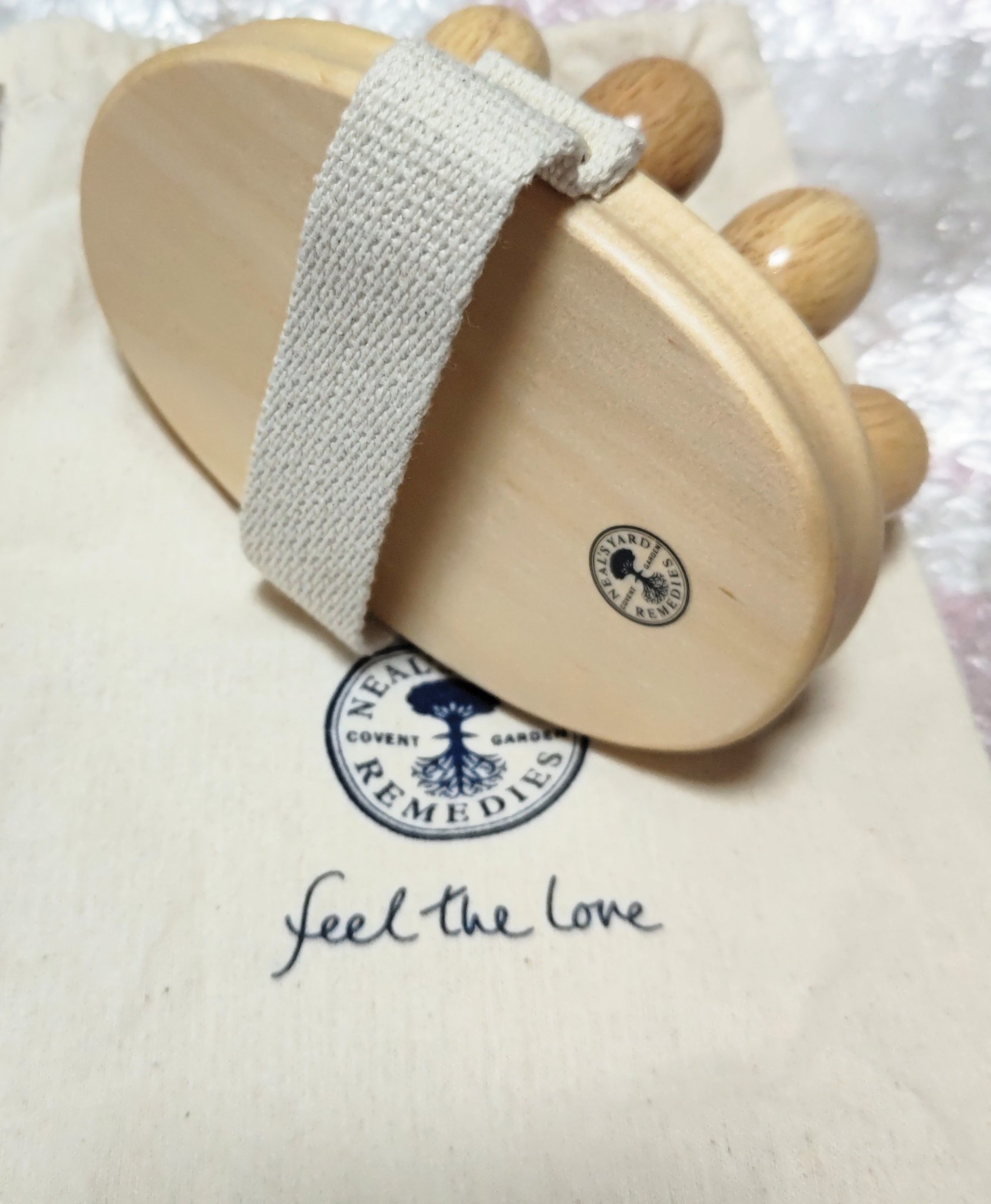 ツボマッサージローラー （コットンバッグ入り）/ニールズヤード レメディーズ/ボディローラーを使ったクチコミ（2枚目）