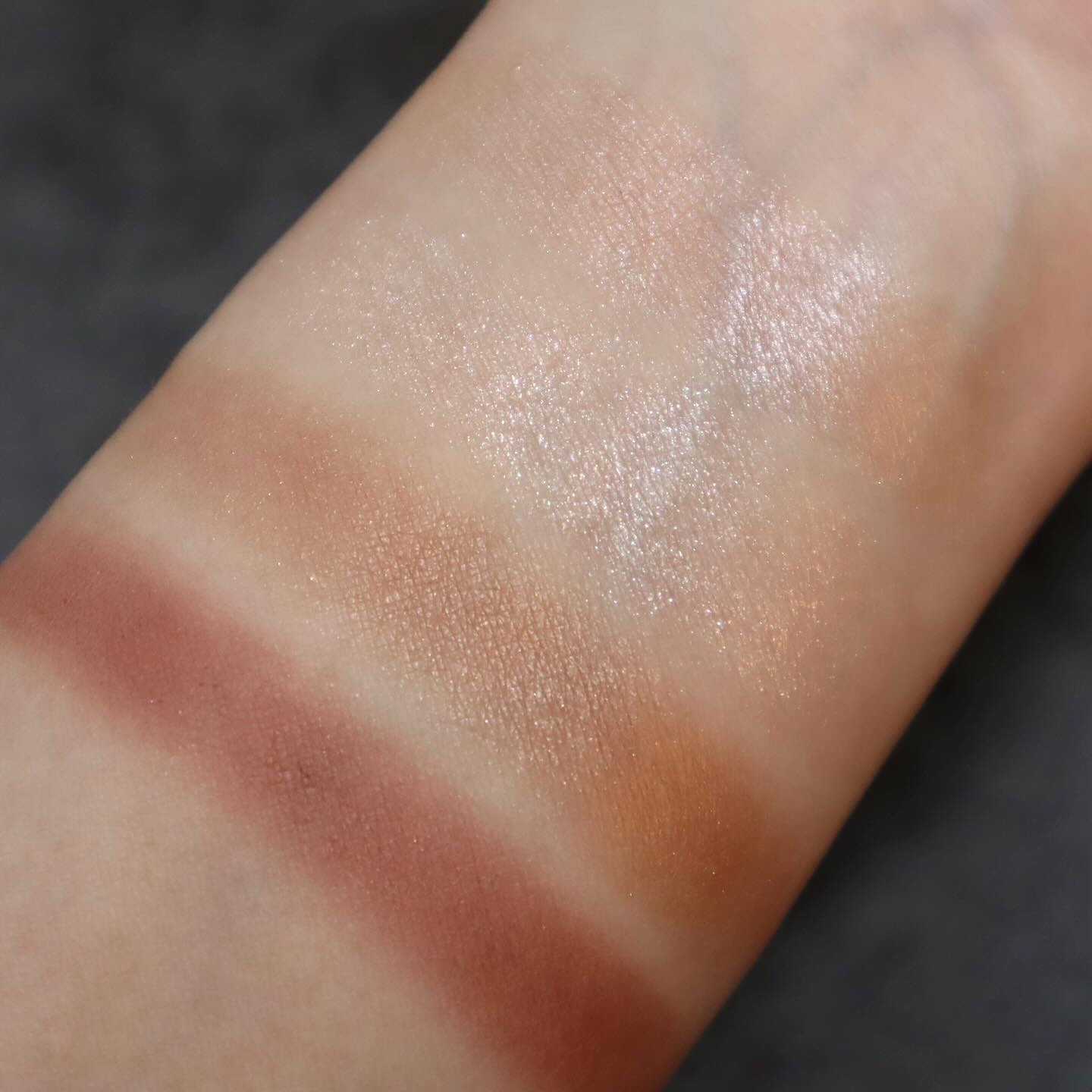 フォートーンズスタイリングアイズ ビターレッド/オルビス/パウダーアイブロウを使ったクチコミ（3枚目）