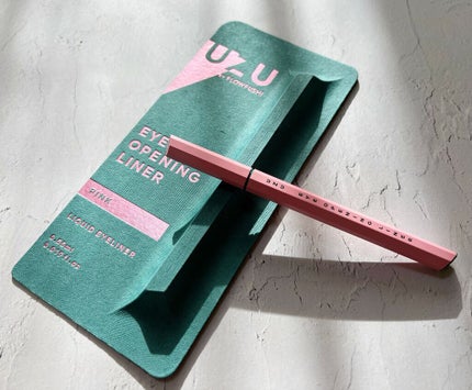 EYE OPENING LINER/UZU BY FLOWFUSHI/リキッドアイライナーを使ったクチコミ(4枚目)