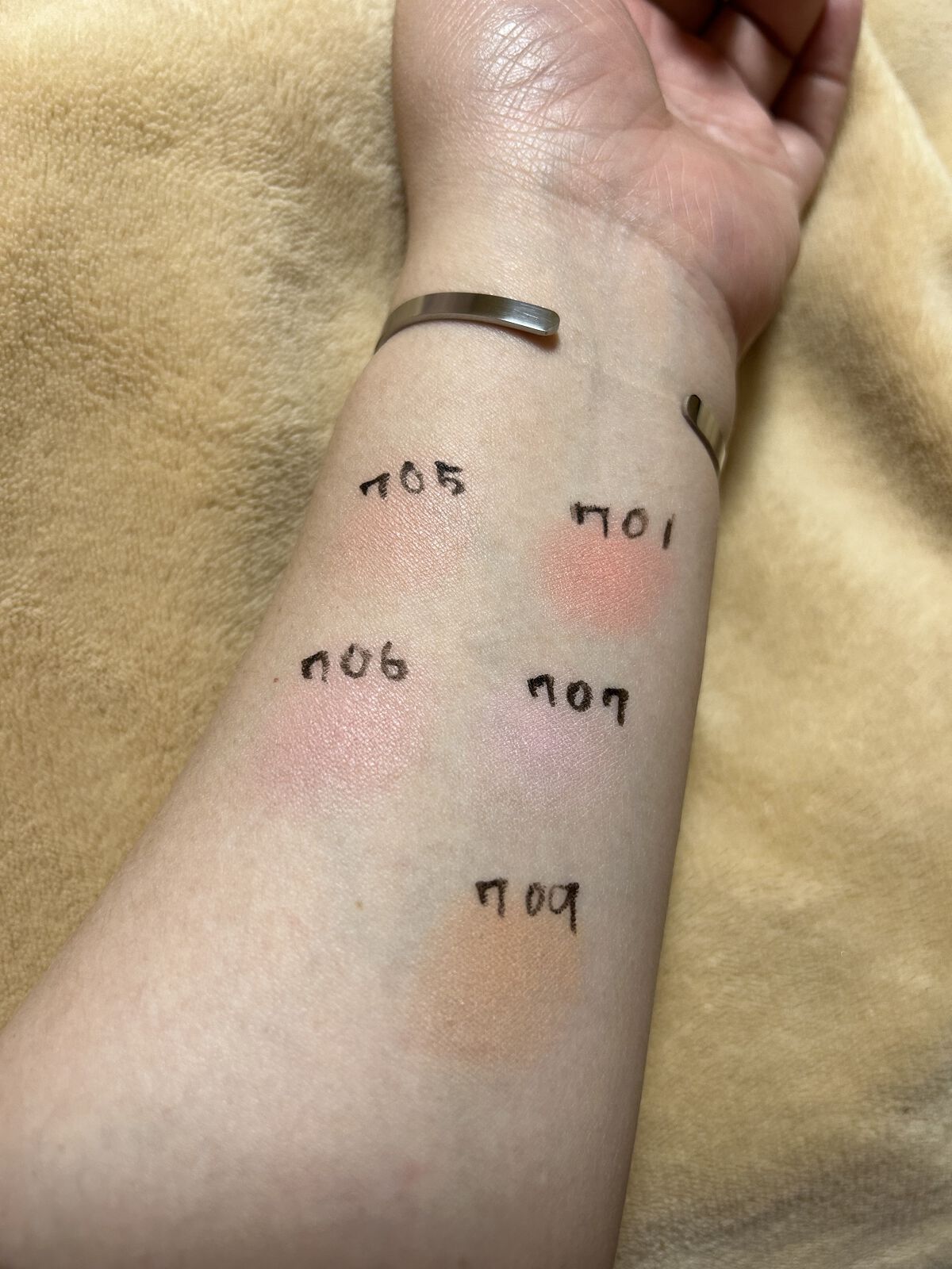 ラブシルクブラッシュ/Laka/パウダーチークを使ったクチコミ（2枚目）