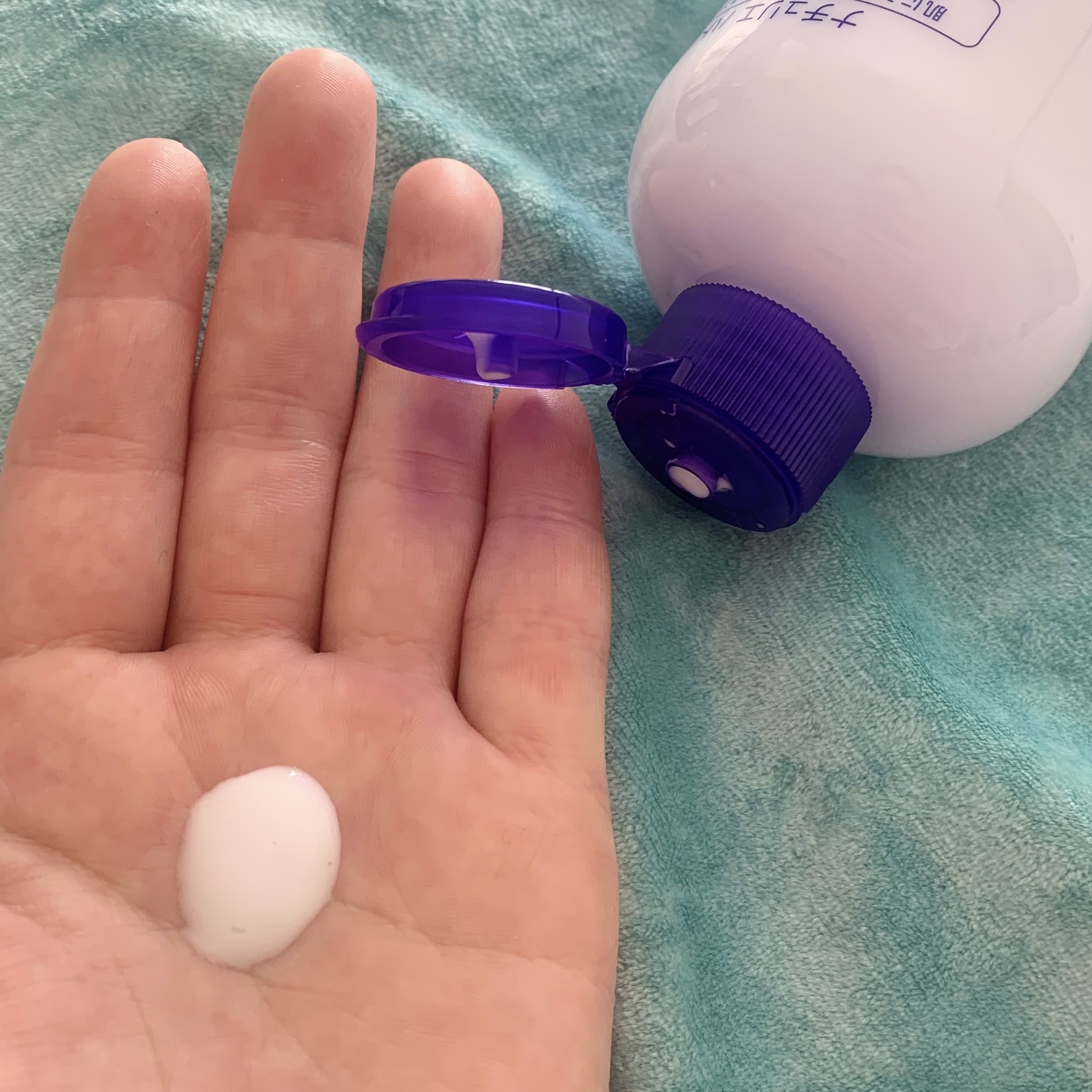 ハトムギ浸透乳液(ナチュリエ スキンコンディショニングミルク)/ナチュリエ/乳液を使ったクチコミ（2枚目）