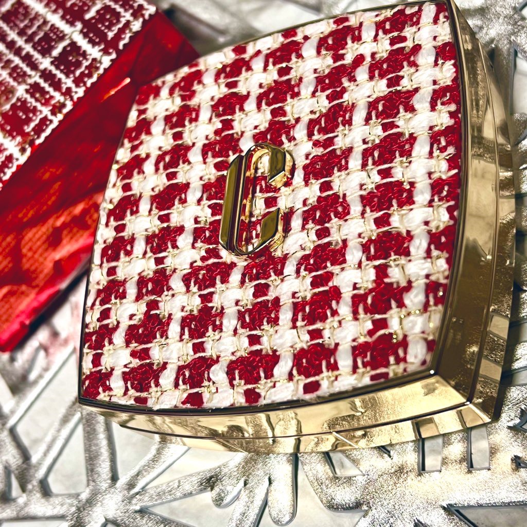 ニューマグネットパクト（ツイードエディション）/CLIO/クッションファンデーションを使ったクチコミ（2枚目）