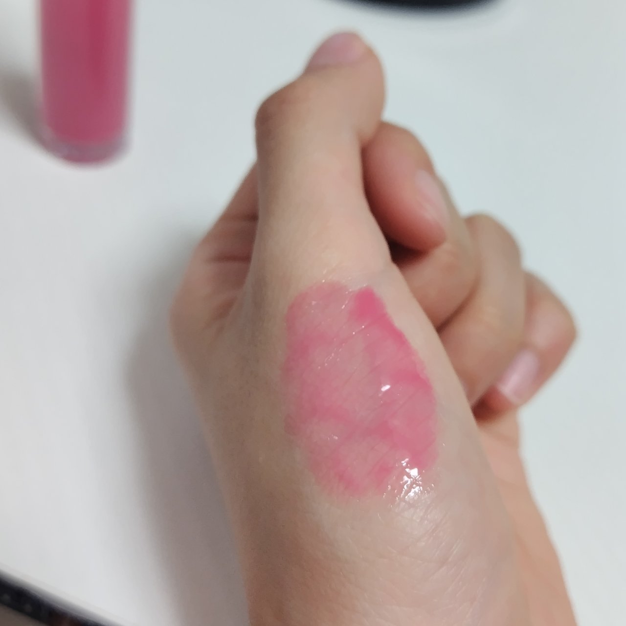 インク グラスティング リップ グロス 13 ゲット ハッピー(GET HAPPY)/PERIPERA/リップグロスを使ったクチコミ（3枚目）