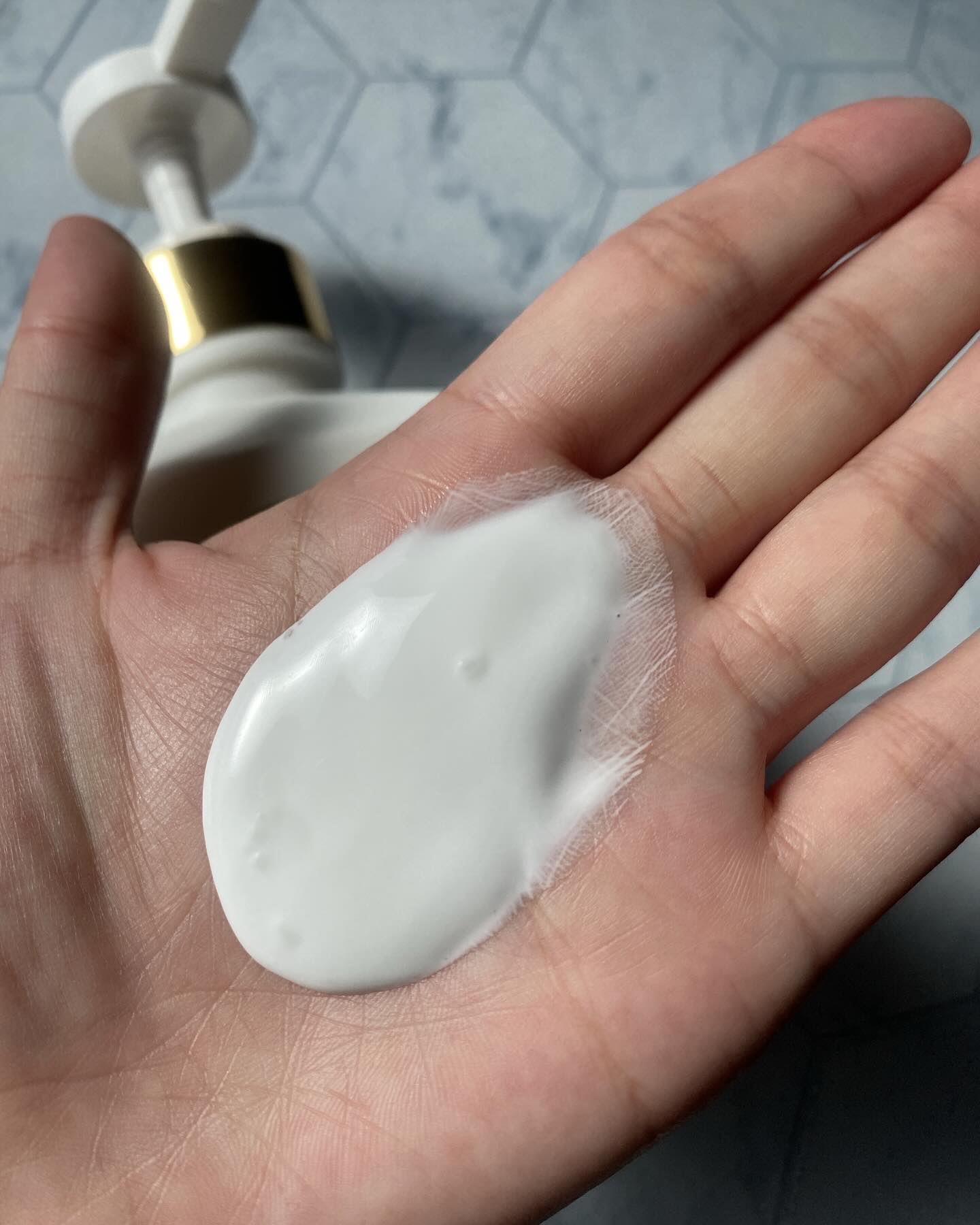 グローアップインシャワートーンアップミルク 300g/MEDIPICKME/ボディクリームを使ったクチコミ（2枚目）