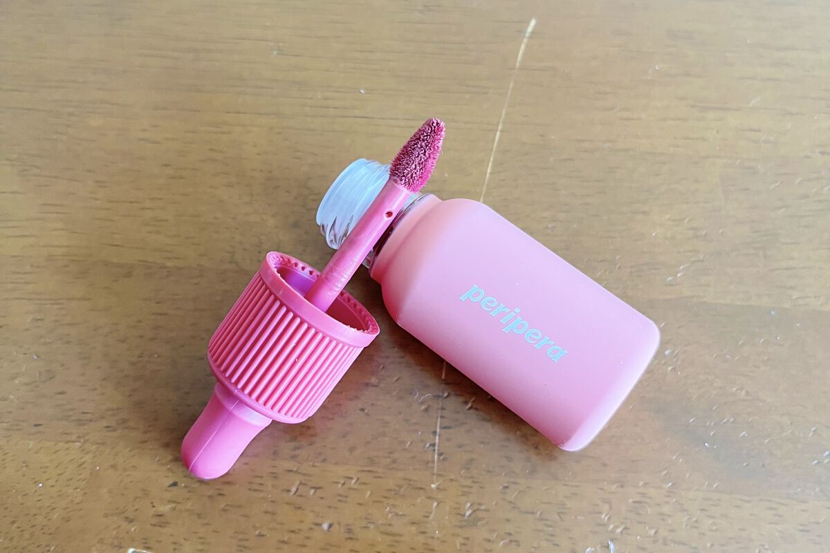 インク ベルベット 27 ストロベリー ヌード(STRAWBERRY NUDE)/PERIPERA/口紅を使ったクチコミ（3枚目）