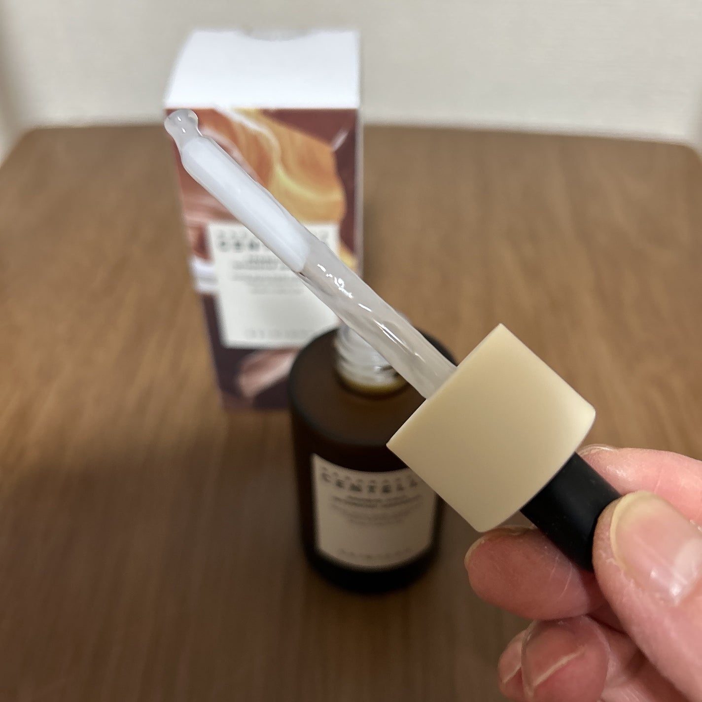 ゆかりんどる on LIPS 「SKIN1004の商品は箱のパッケージもお洒落だし、中の瓶も洗..」(3枚目)