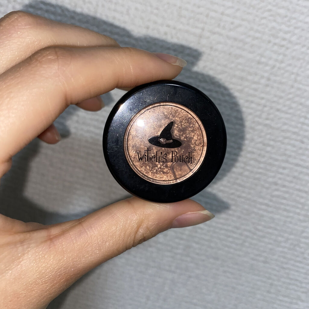 セルフィーフィックスピグメント/Witch's Pouch/単色アイシャドウを使ったクチコミ（1枚目）