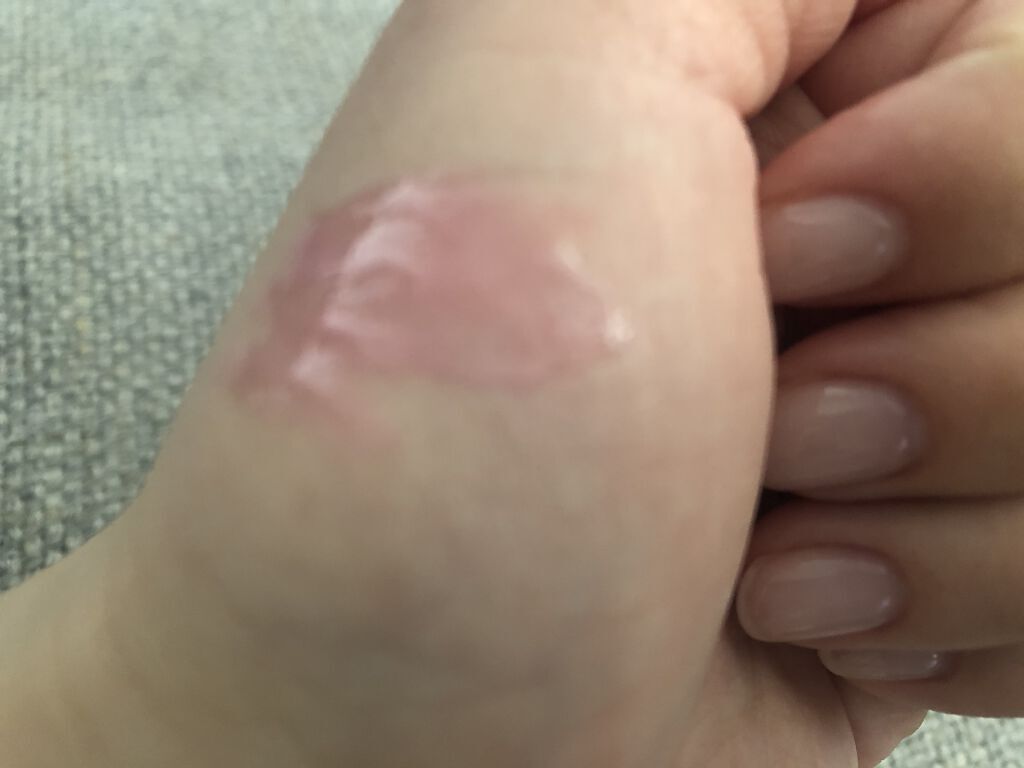 ローズ・パーフェクト・リキッド/GIVENCHY/口紅を使ったクチコミ（2枚目）